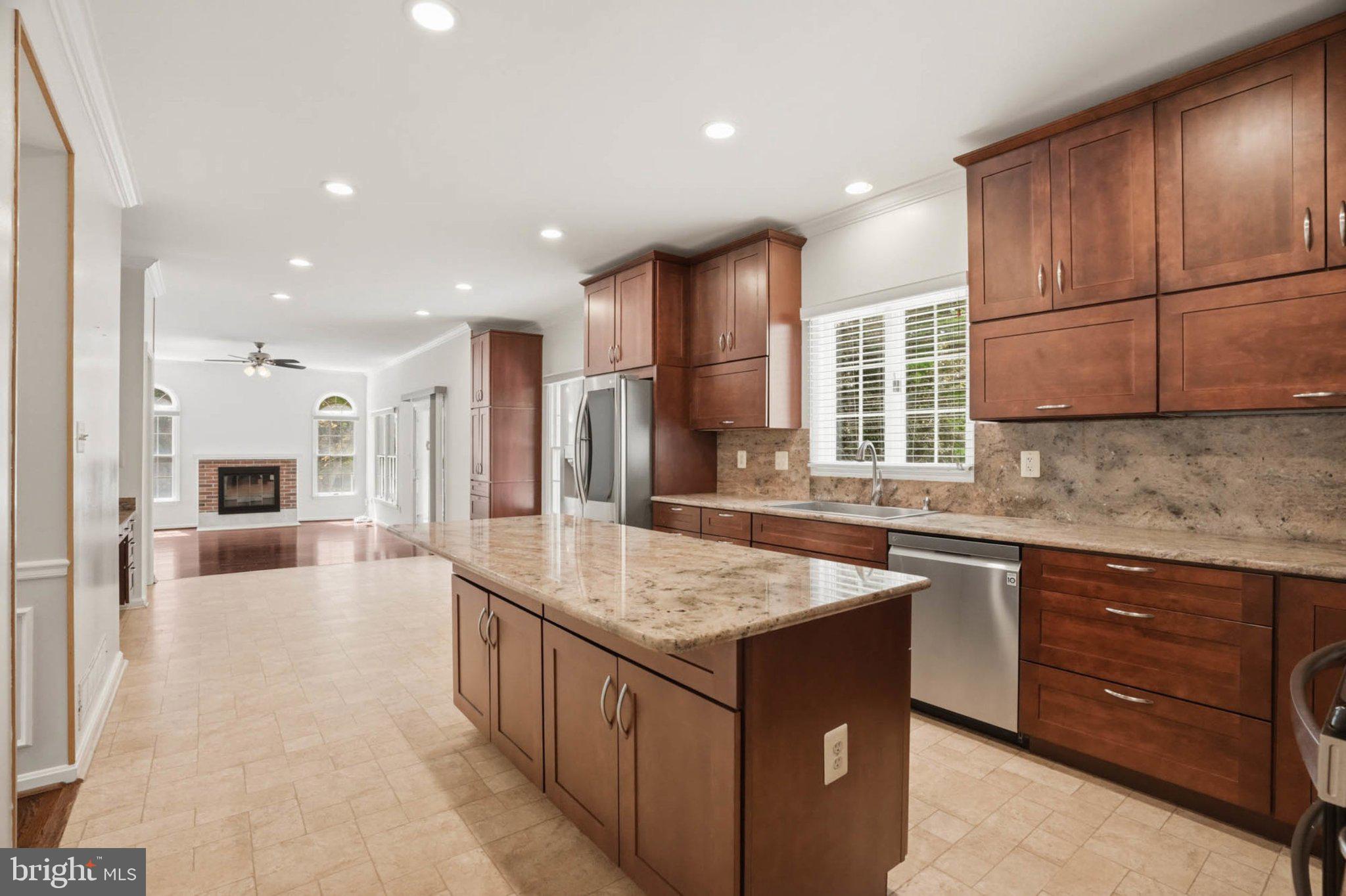 GREEN HILL MANOR - Residential