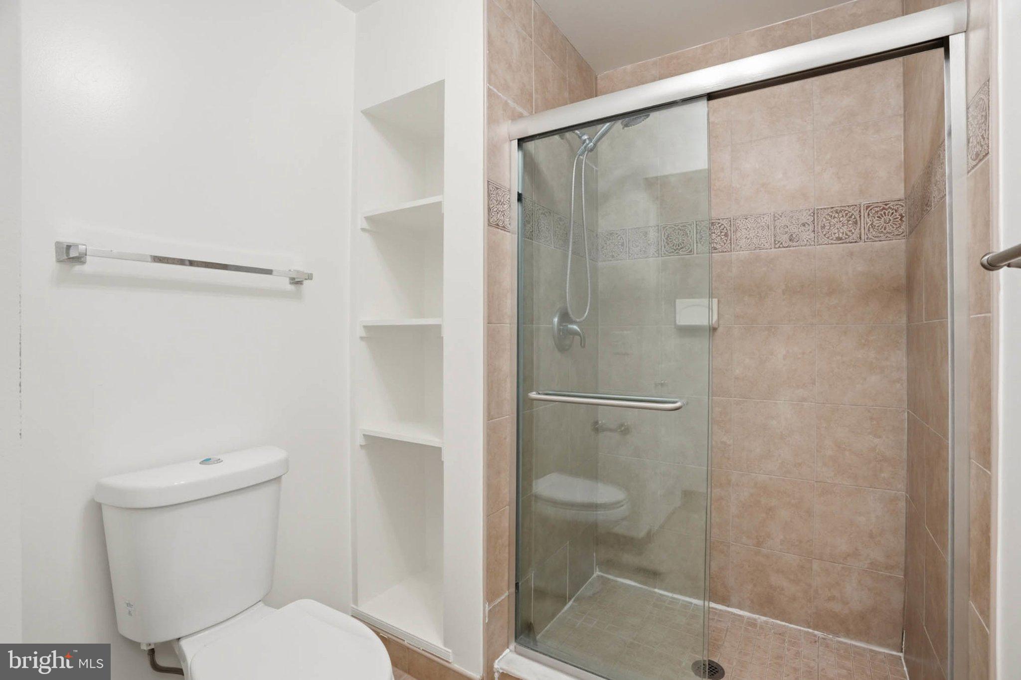 GREEN HILL MANOR - Residential