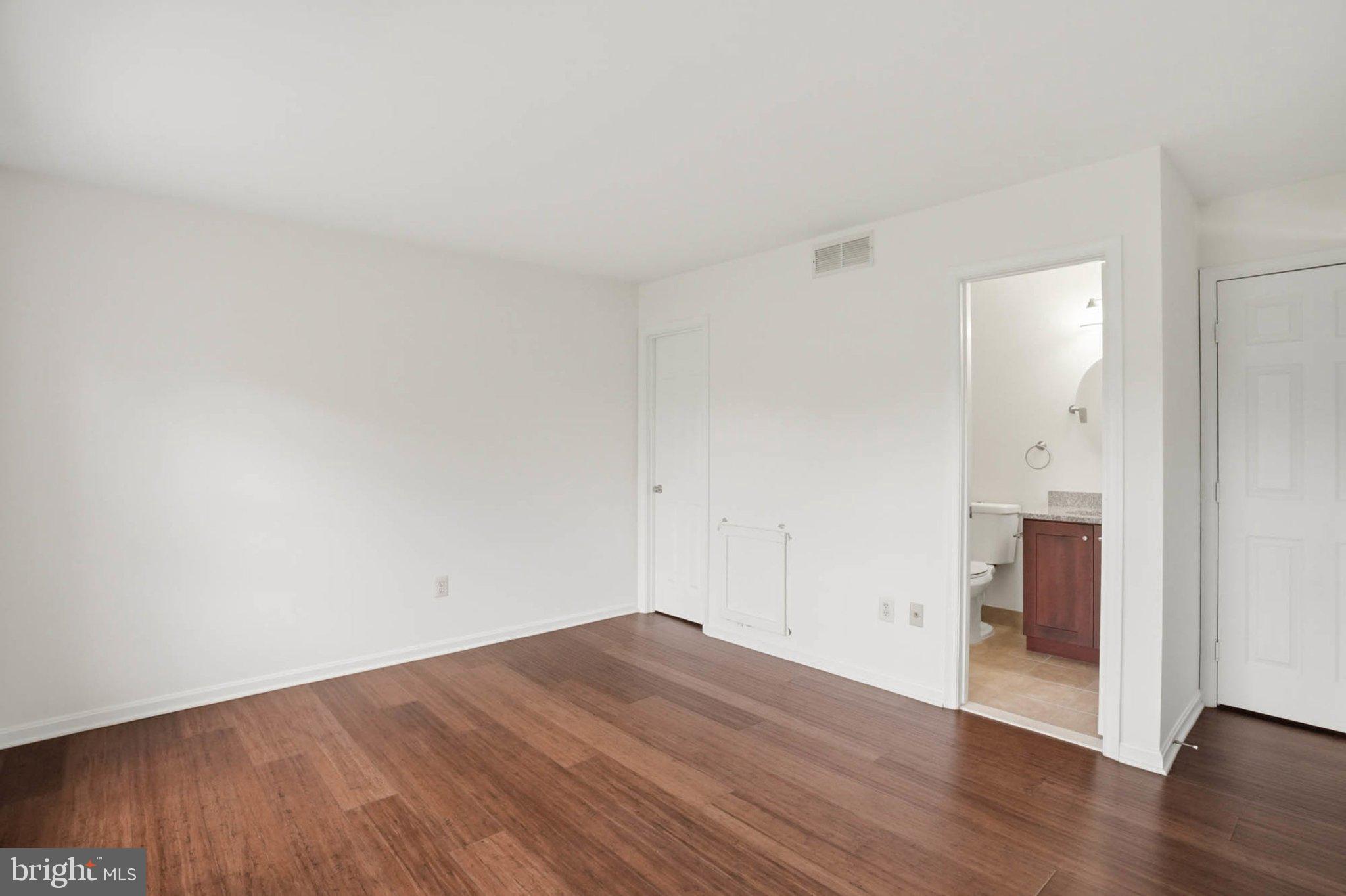 GREEN HILL MANOR - Residential