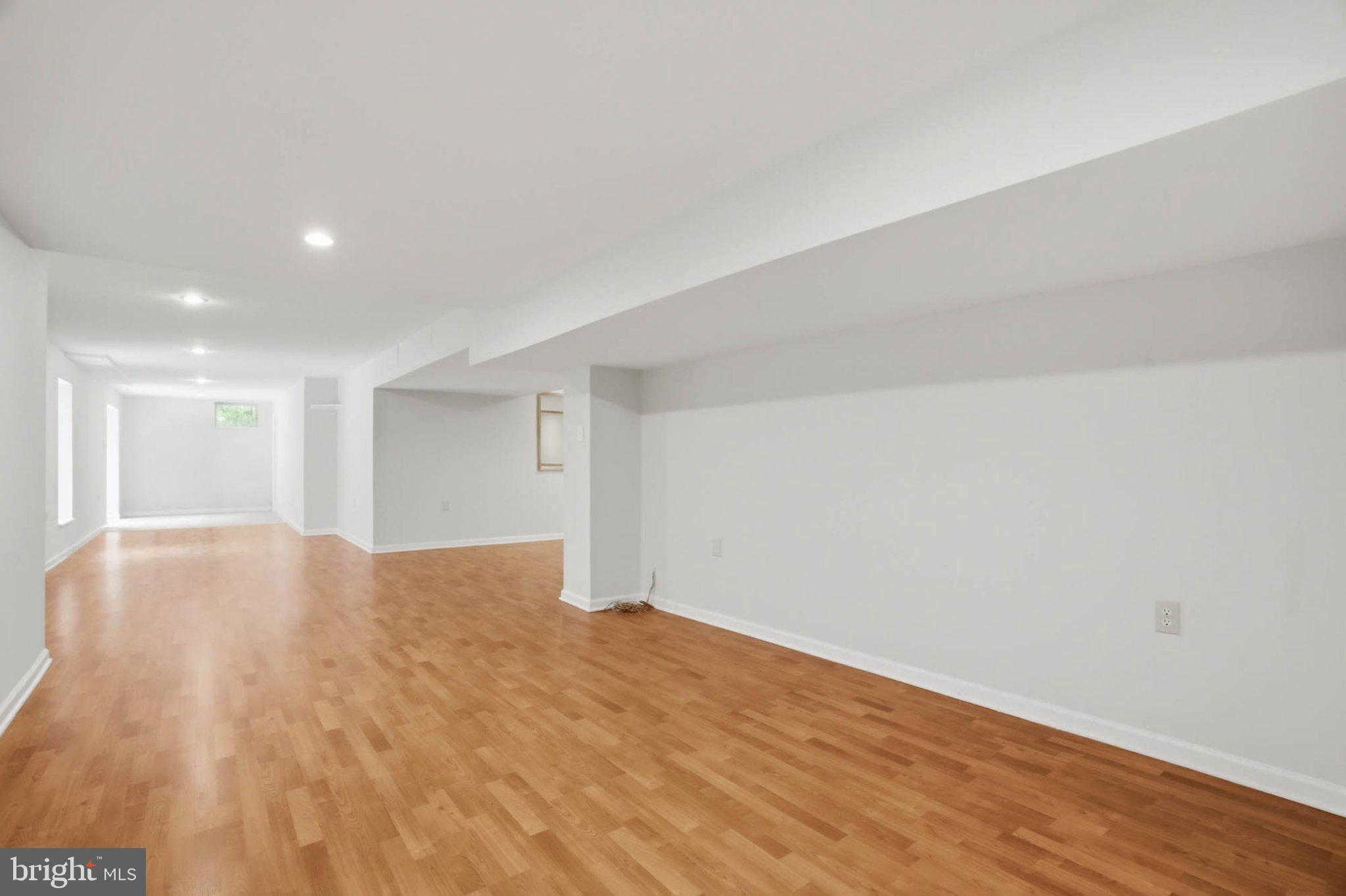 GREEN HILL MANOR - Residential