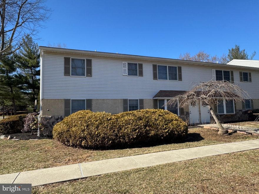 Nestled in the heart of Montgomery County, welcome to a totally renovated  1st floor end unit 1 bedroom/1 bathroom condo located in sought after Whitpain Hills. This property holds many desired features like vinyl planked floors, newly painted, new HVAC systems, recessed lighting, new washer/dryer in unit, and granite countertops. The living room has a bay window allowing natural light to fill the room, crown molding, and a coat closet. In the kitchen, there are 42" cabinets with soft close doors and drawers, granite backsplash, breakfast bar, undermount sink, garbage disposal, and stainless-steel appliances. The bathroom has a tiled tub/shower combination and tiled floor. The large bedroom has recessed lighting, crown molding and two spacious closets. Located in the award-winning Wissahickon School District, this home is conveniently located near Centre Square Commons Shopping Center. Just a short drive away, you can enjoy all the quaint boutiques, dining and entertainment in revitalized downtown Ambler or Skippack Village have to offer! Easy access to all major arteries and the Septa train line will make for a comfortable commute to just about any destination. First and last months rent, plus one month security deposit due upon signing. No pets and no smoking allowed!