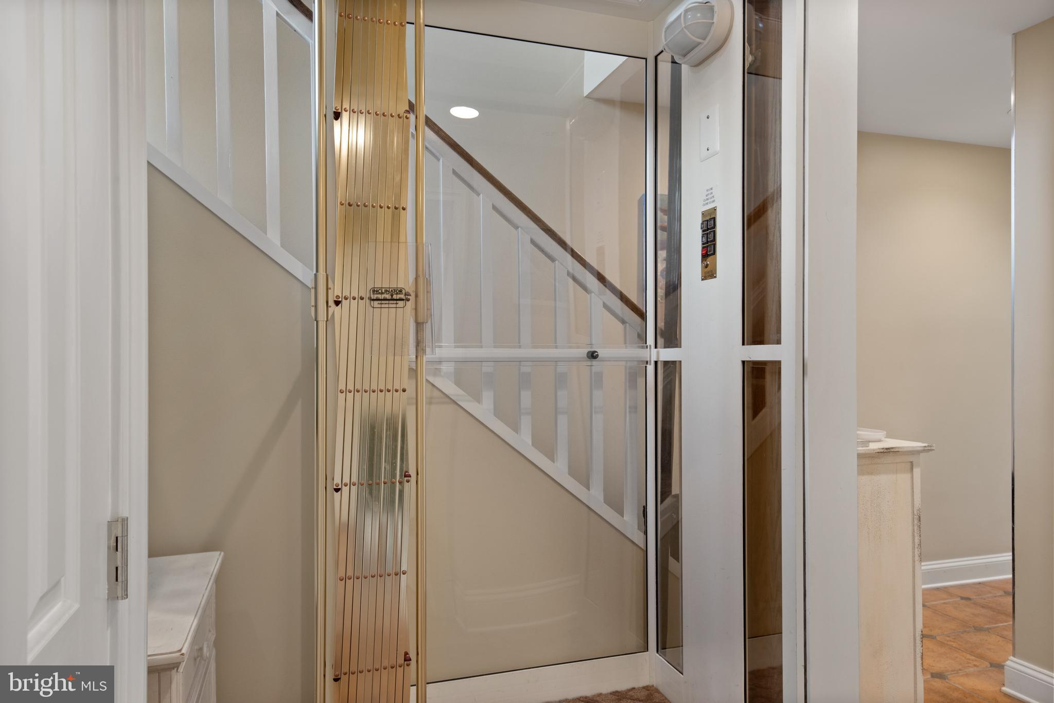 CHESAPEAKE LANDING - Residential