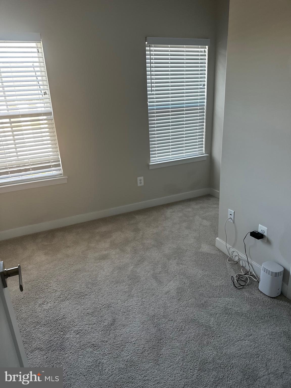 TANYARD SHORES - Residential Lease