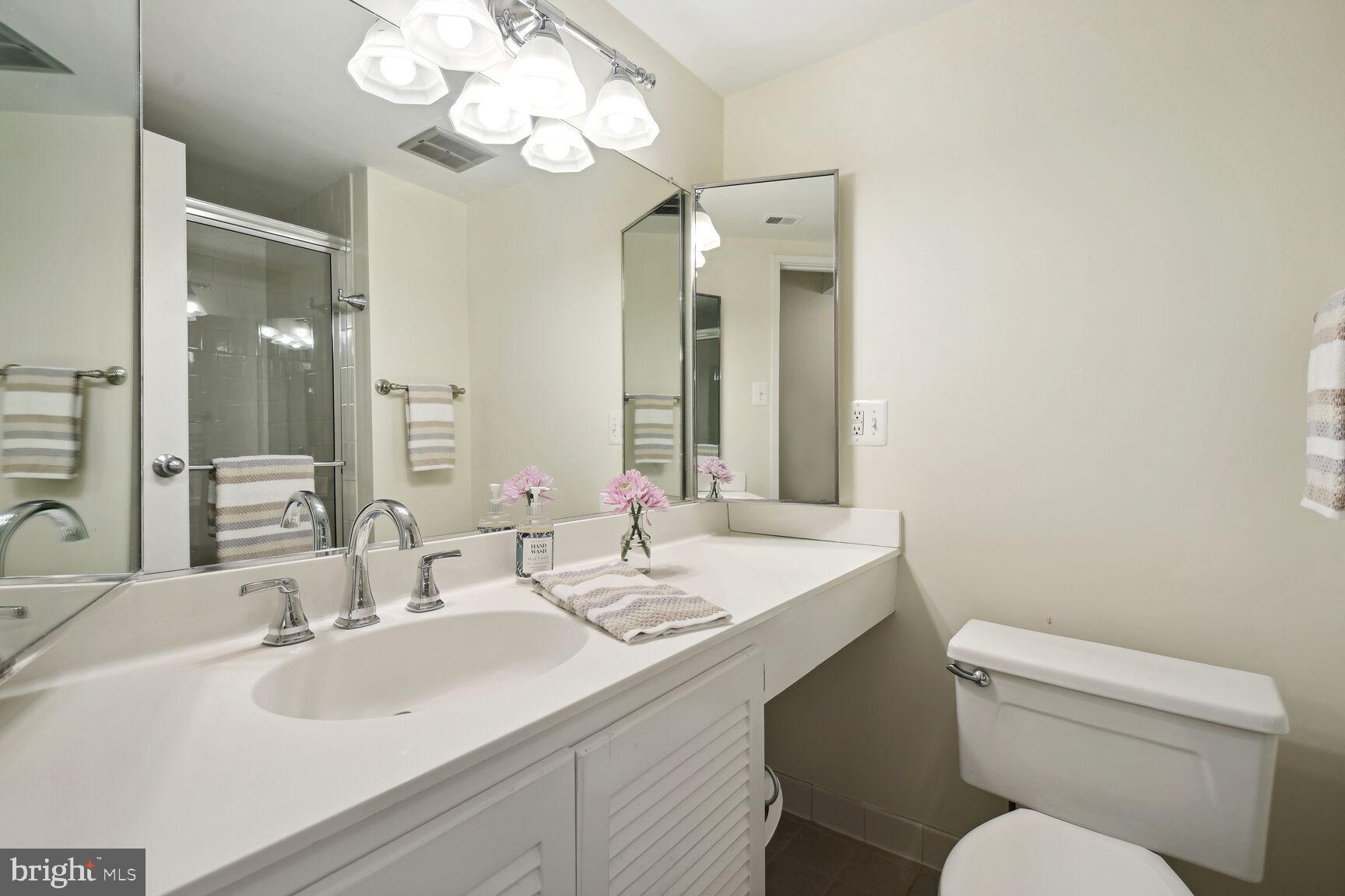 SUMNER VILLAGE - Residential