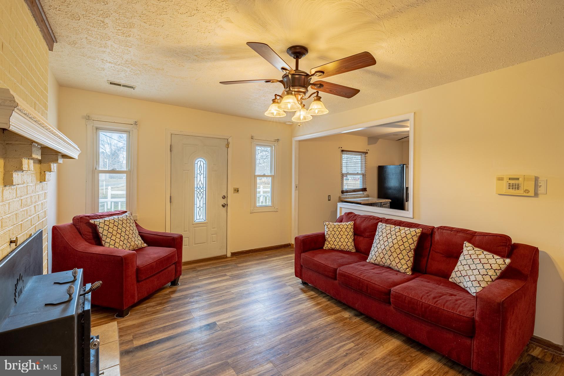 LONGVIEW BEACH - Residential