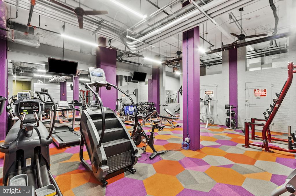 312-20 WALNUT STREET