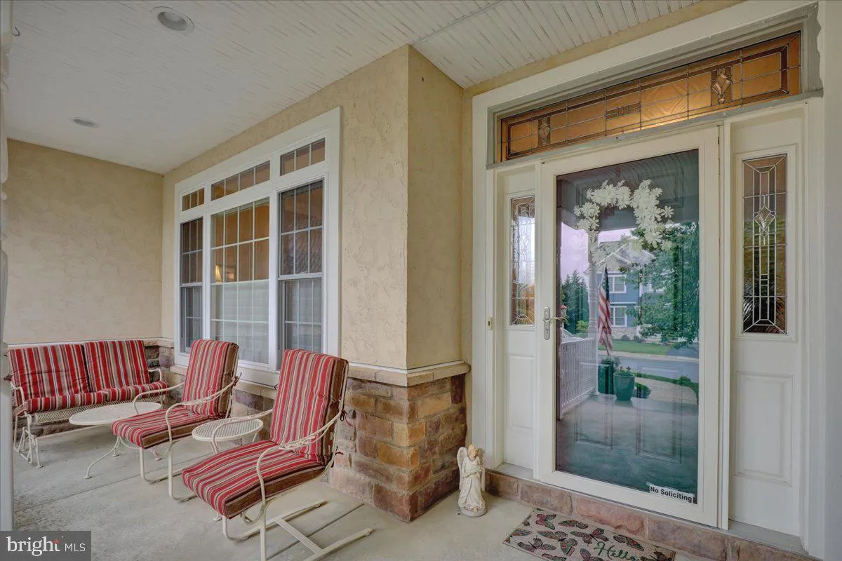 Lancaster, Pennsylvania 17603, United States, 5 Bedrooms Bedrooms, ,3 BathroomsBathrooms,Residential,Pending,129568