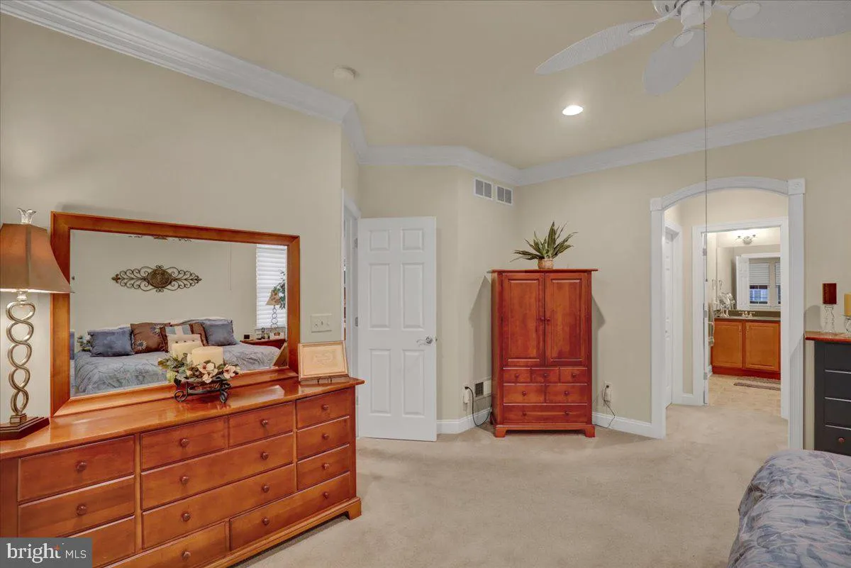 Lancaster, Pennsylvania 17603, United States, 5 Bedrooms Bedrooms, ,3 BathroomsBathrooms,Residential,Pending,129568