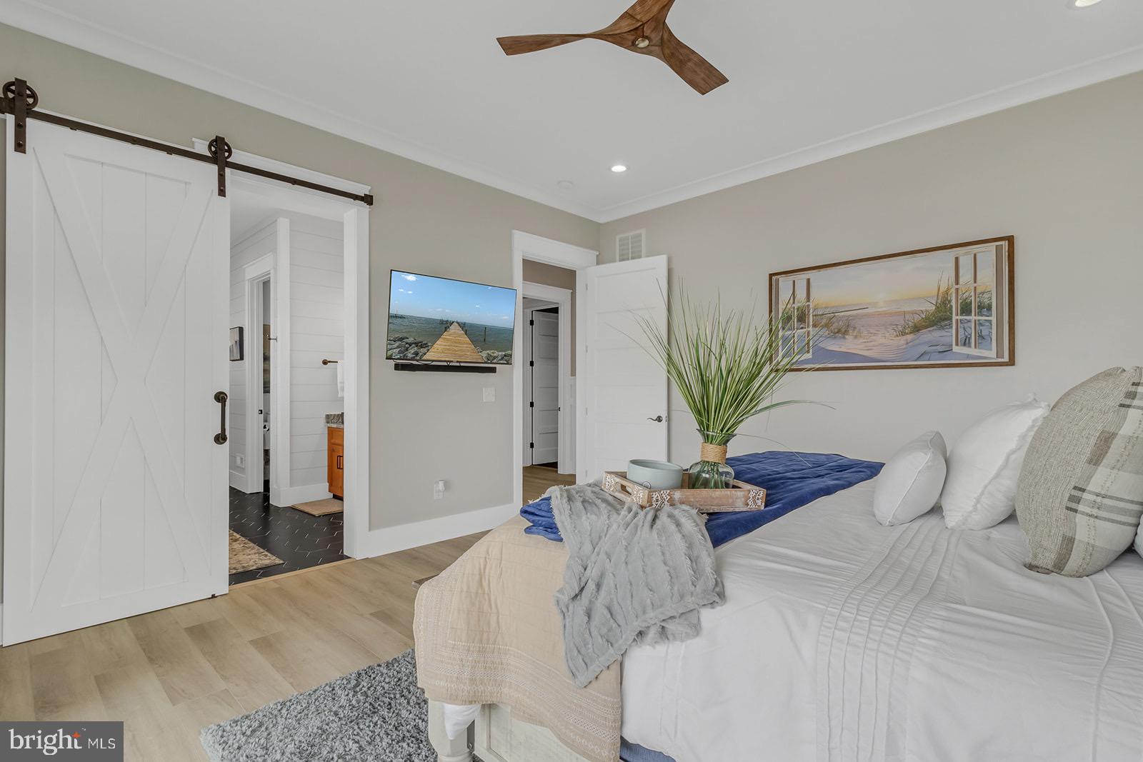 WHITE STONE - Residential