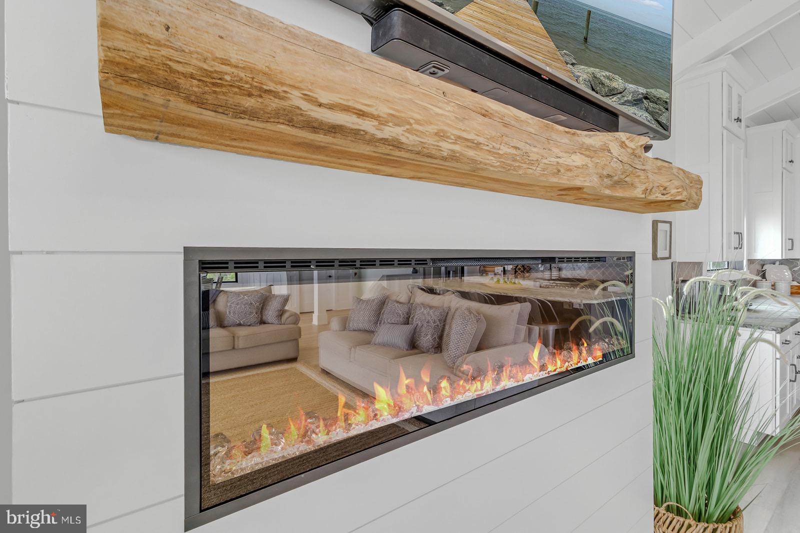 WHITE STONE - Residential