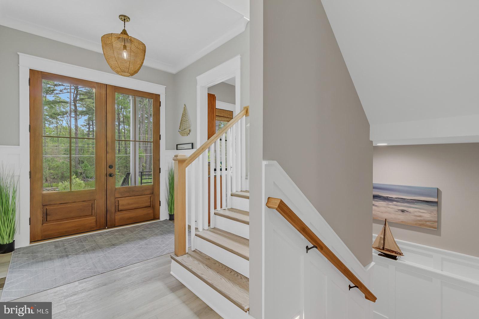 WHITE STONE - Residential