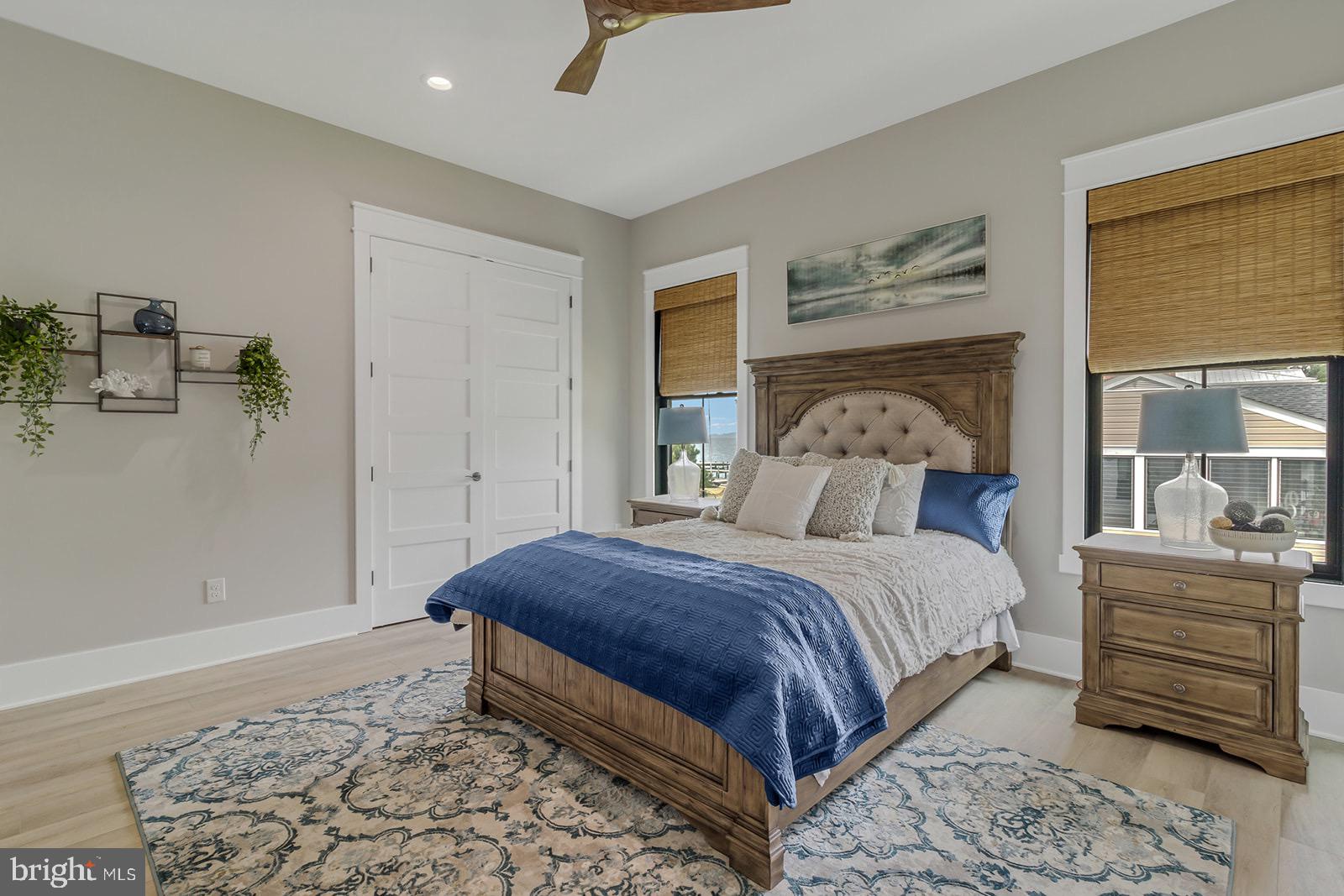 WHITE STONE - Residential