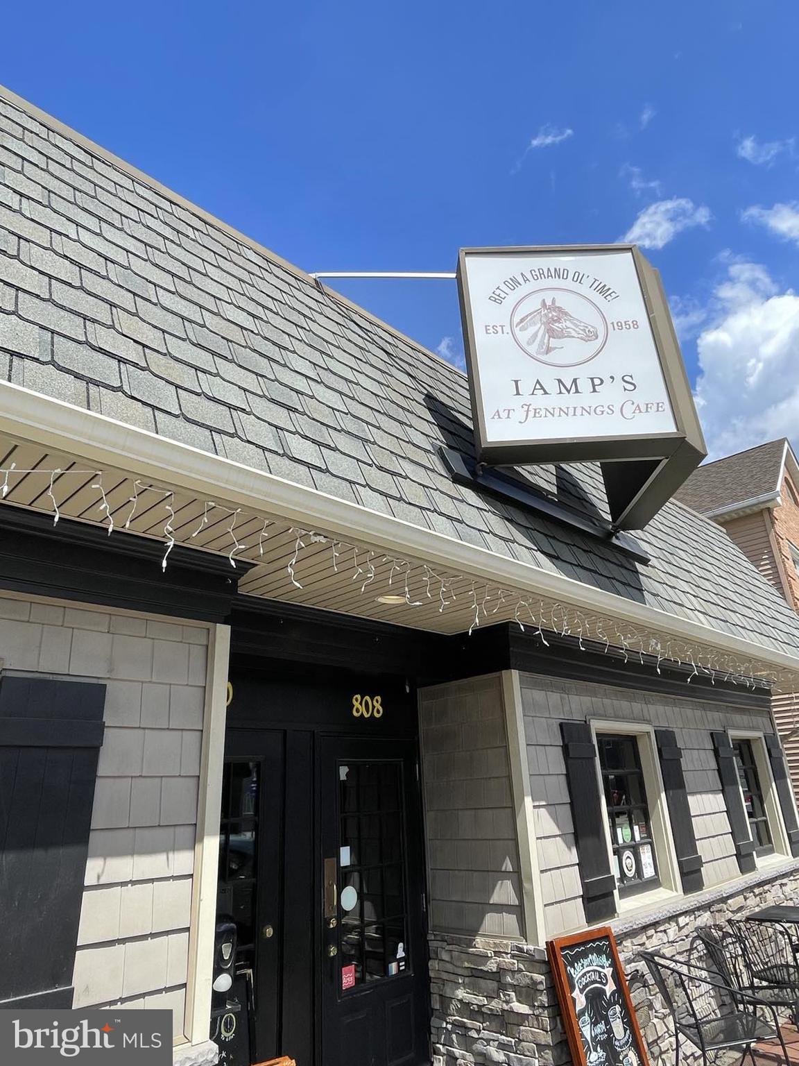 CATONSVILLE KNOLLS - Residential