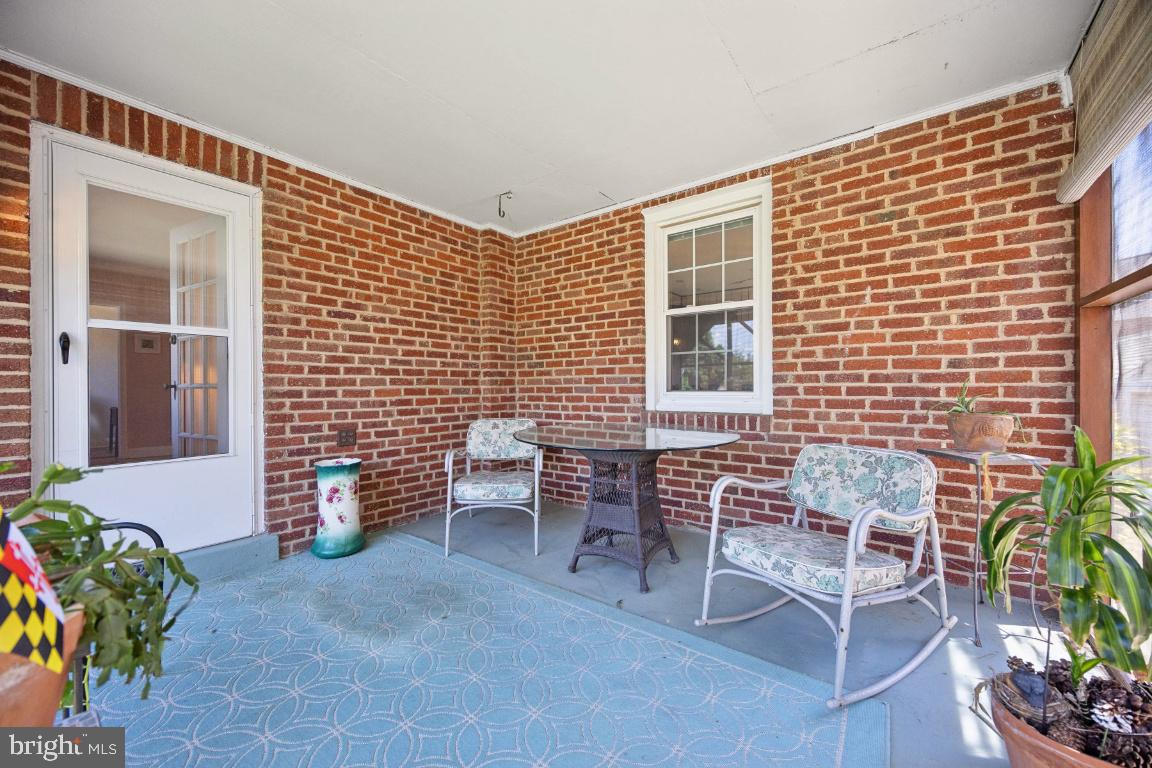 CATONSVILLE KNOLLS - Residential