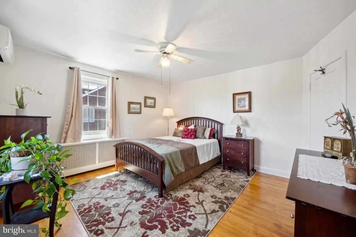 CATONSVILLE KNOLLS - Residential