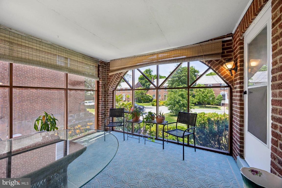 CATONSVILLE KNOLLS - Residential