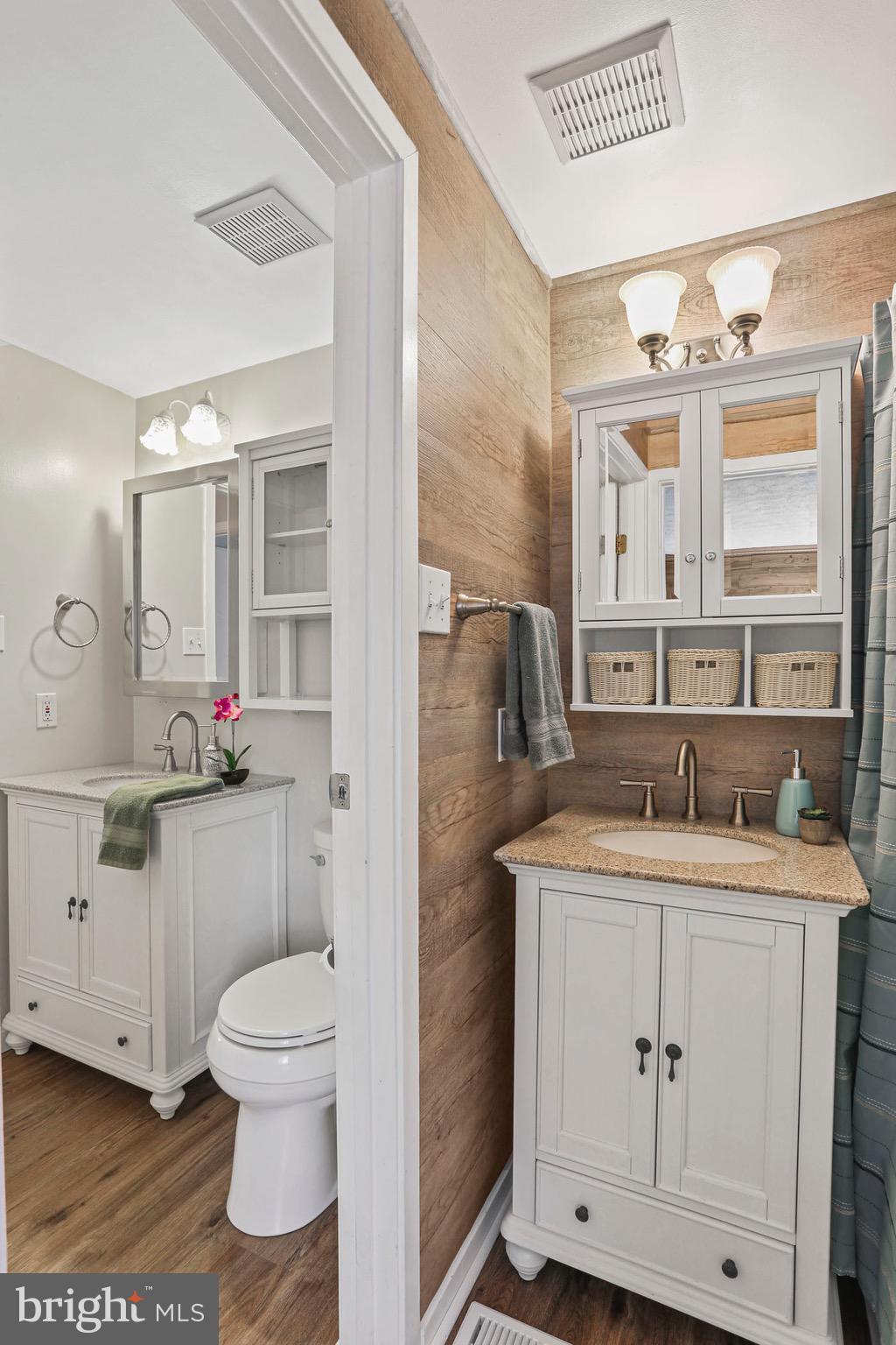 VILLAGE OF OWEN BROWN - Residential