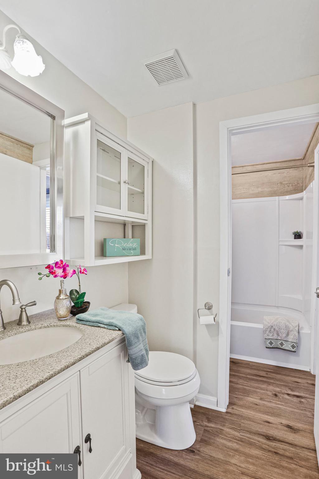 VILLAGE OF OWEN BROWN - Residential