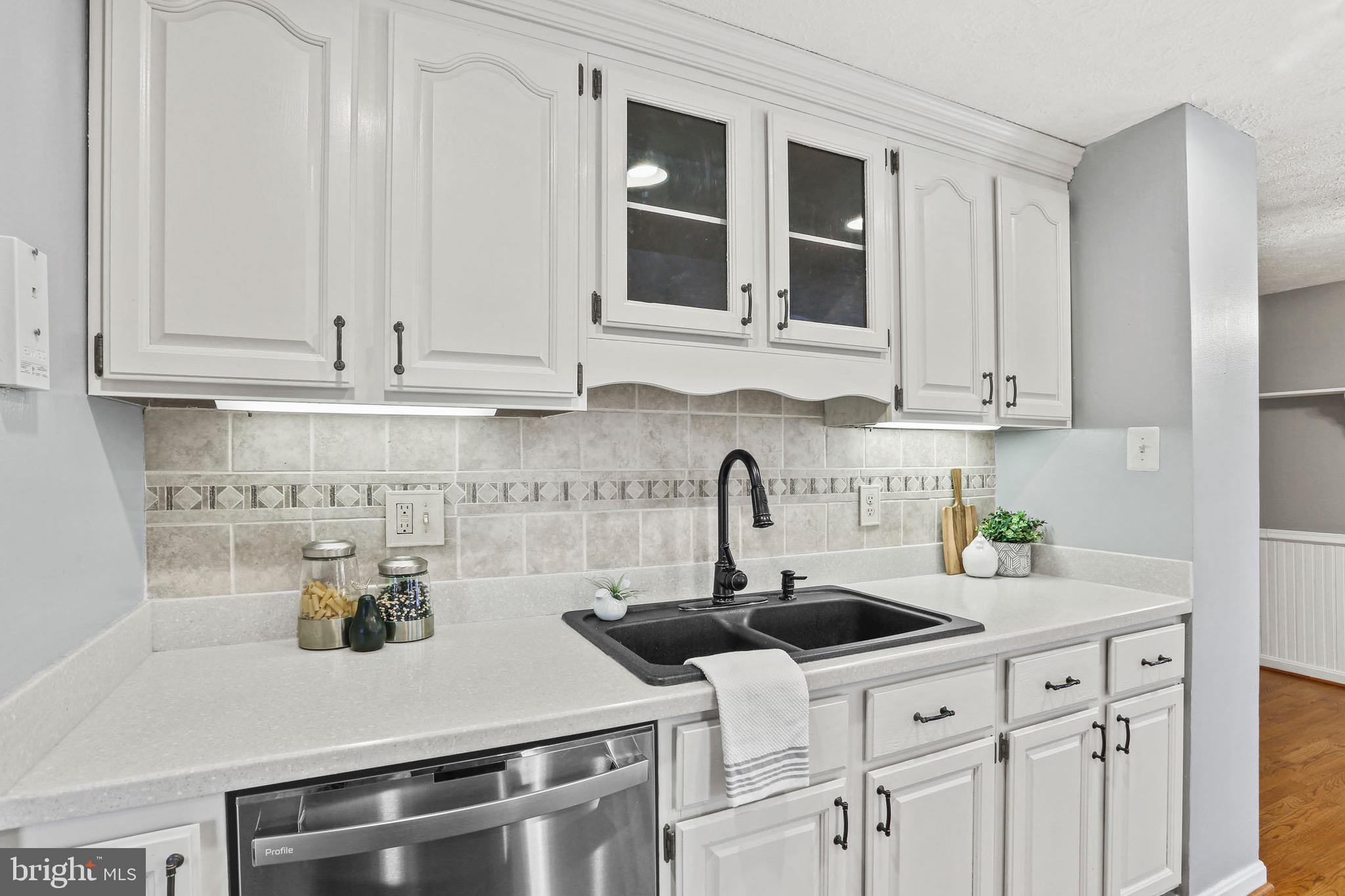 VILLAGE OF OWEN BROWN - Residential