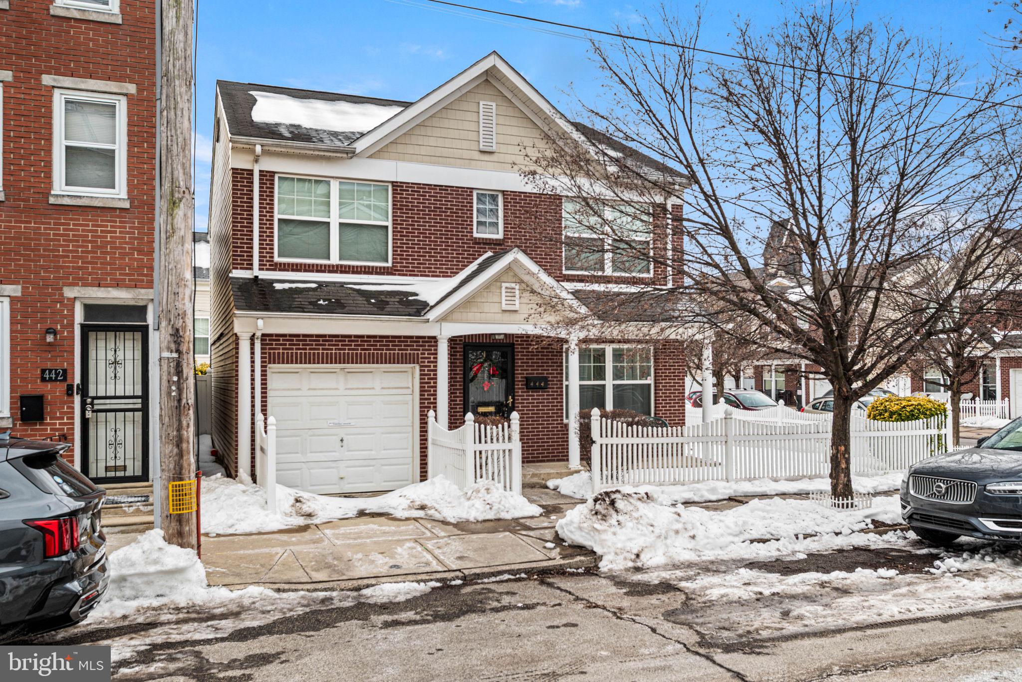 DICKINSON NARROWS - Residential