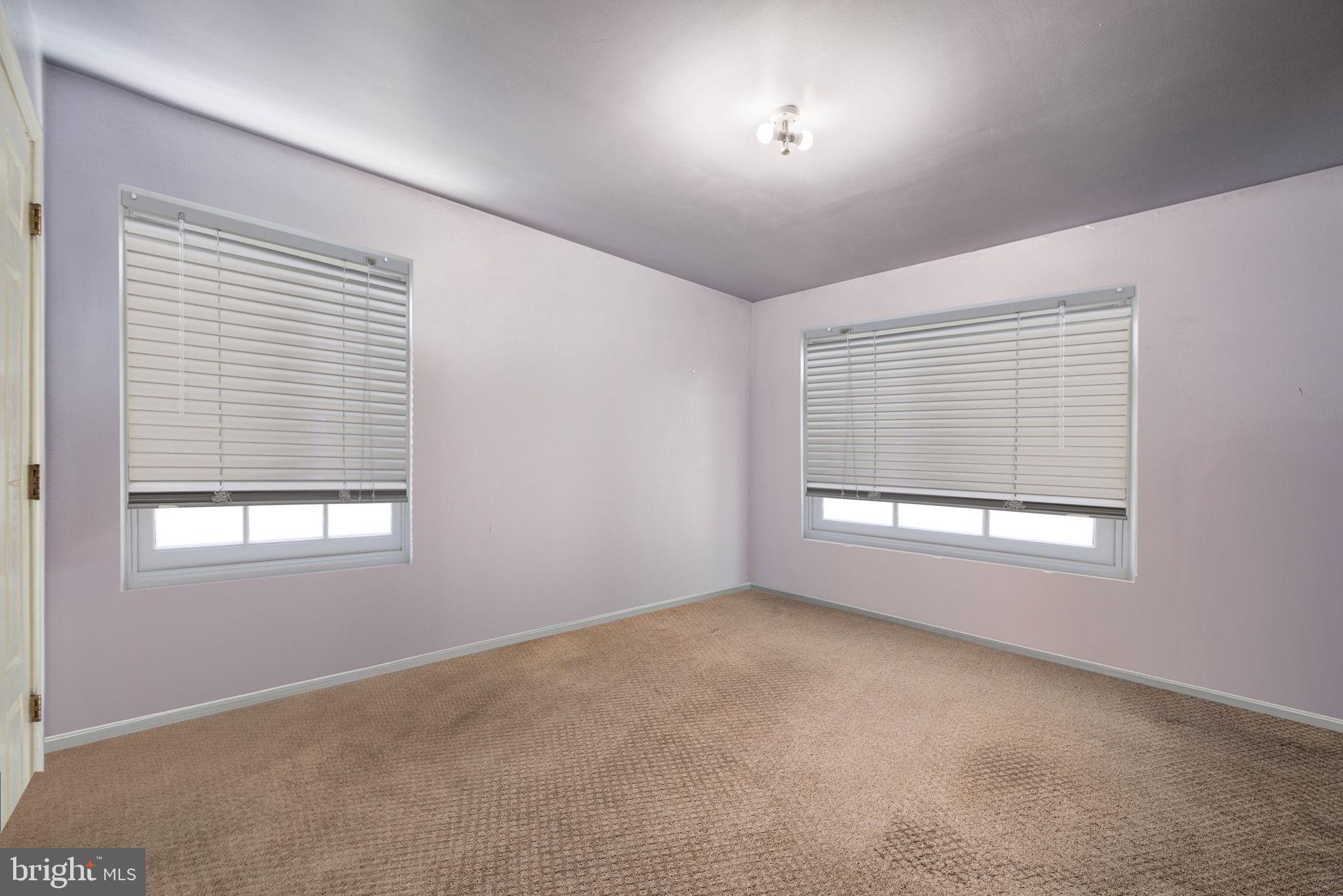 DICKINSON NARROWS - Residential