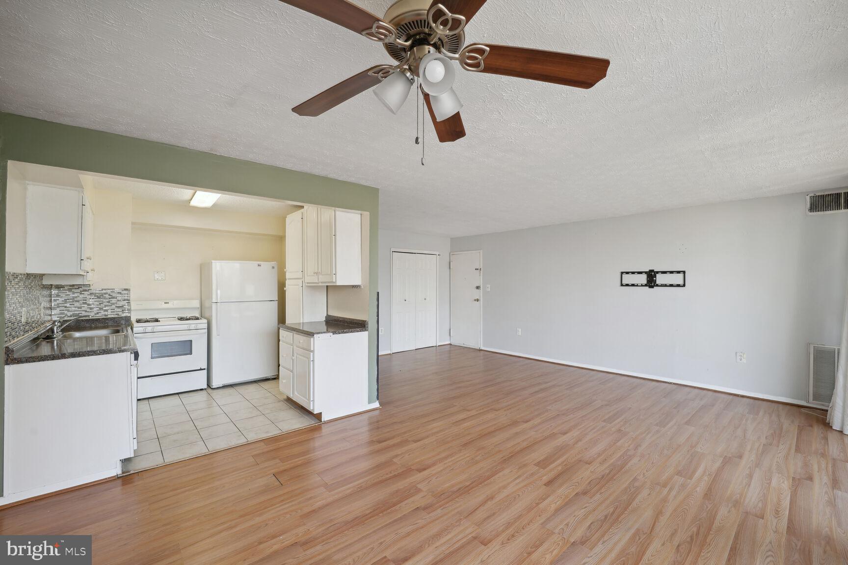 PRESIDENTIAL PARK - Residential