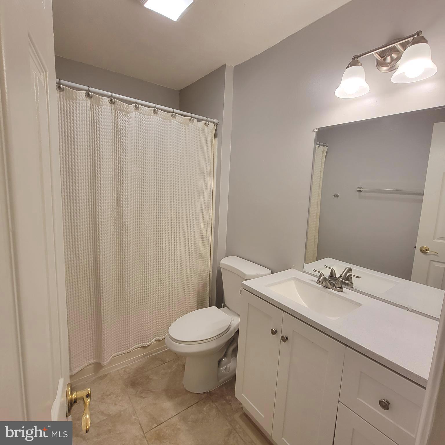 ENGLISH COUNTRY MANOR - Residential