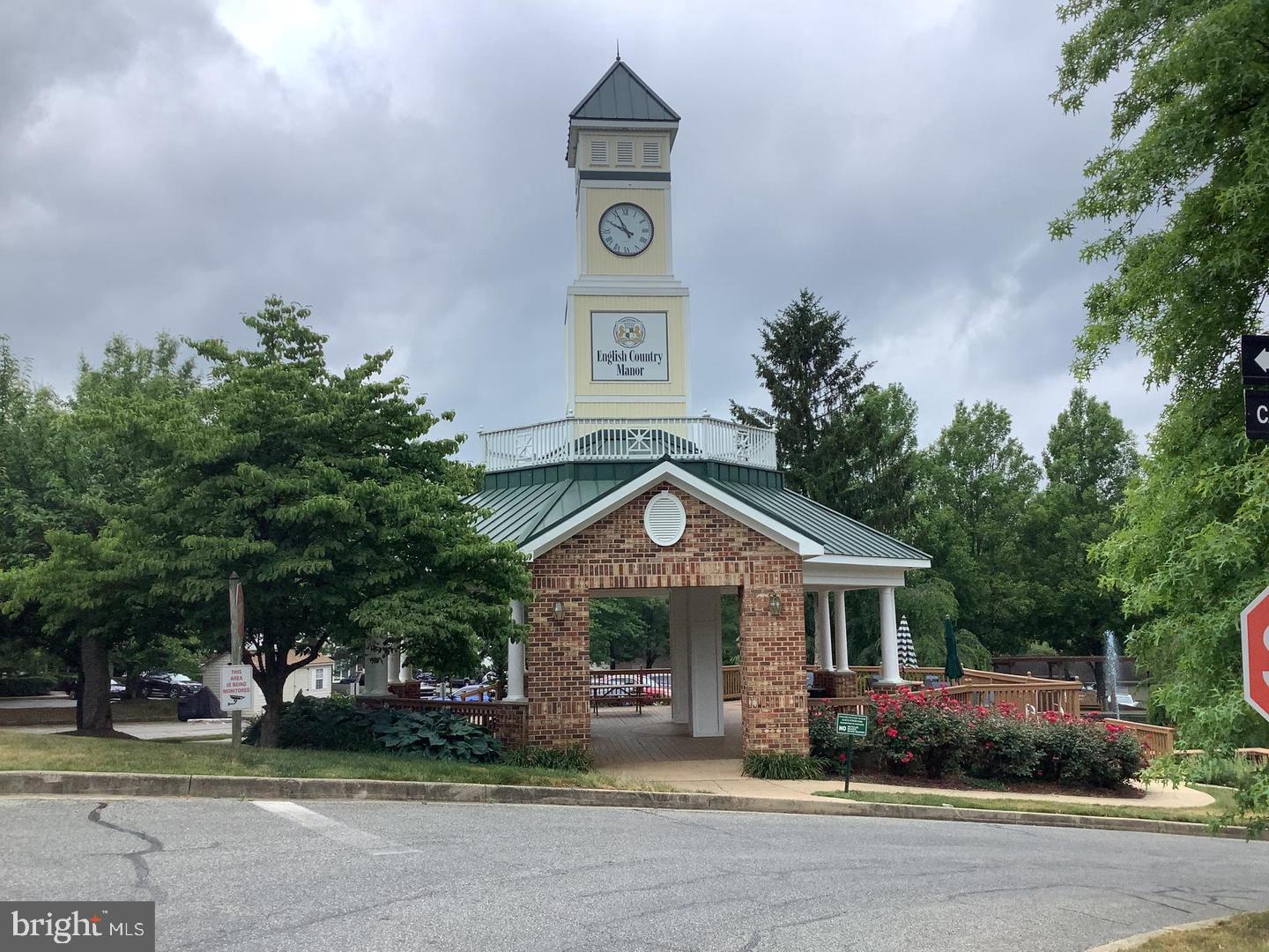 ENGLISH COUNTRY MANOR - Residential