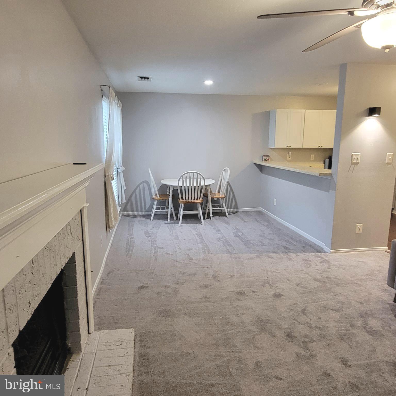 ENGLISH COUNTRY MANOR - Residential