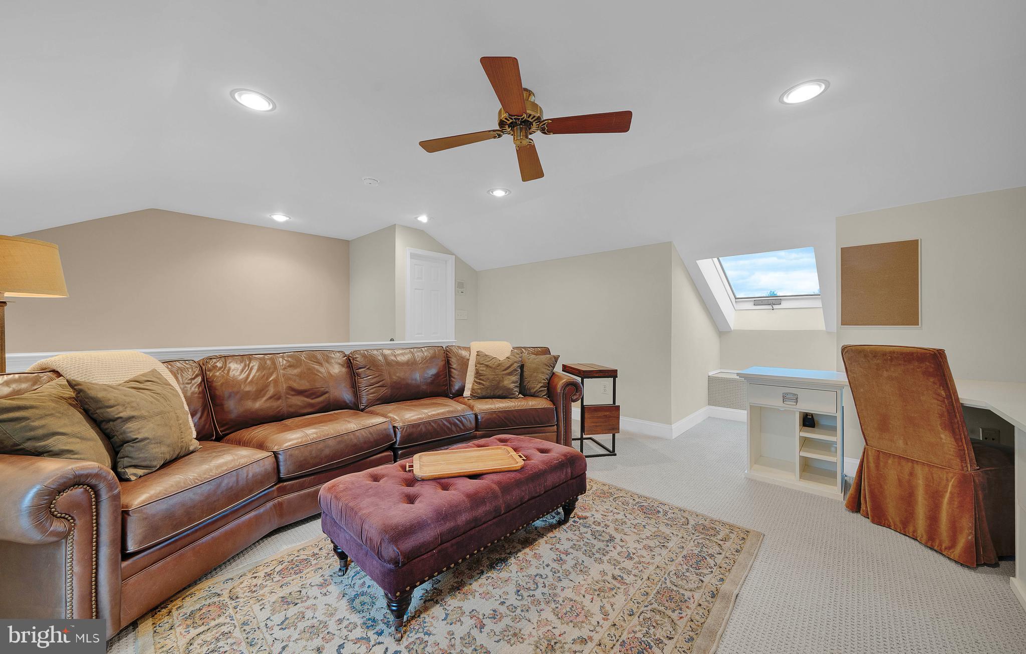 BLUE BELL CC - Residential