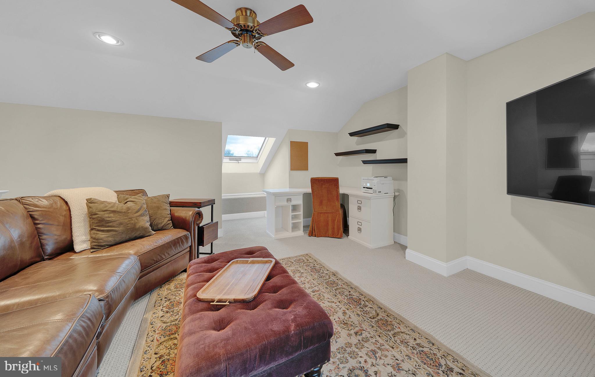 BLUE BELL CC - Residential