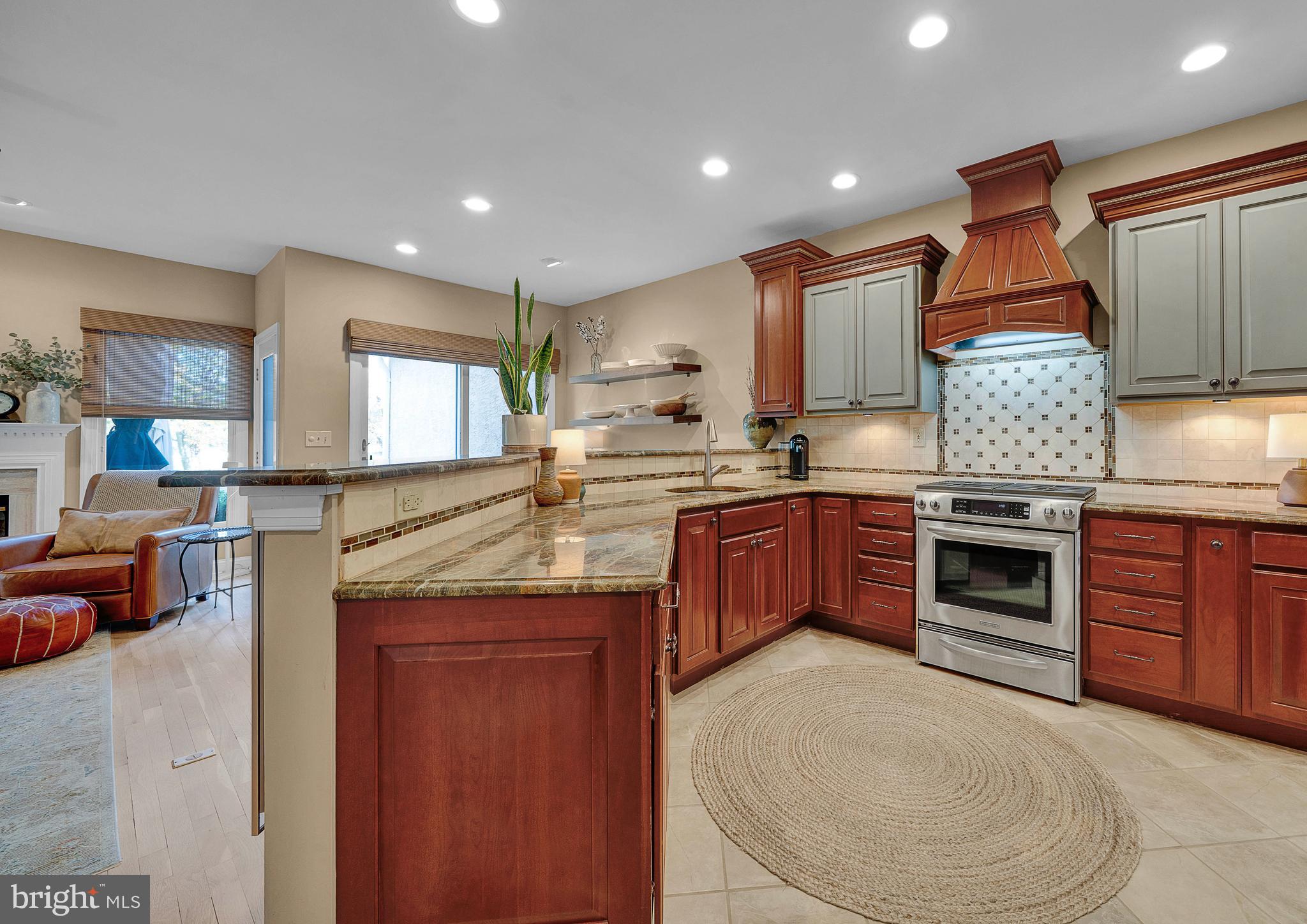 BLUE BELL CC - Residential