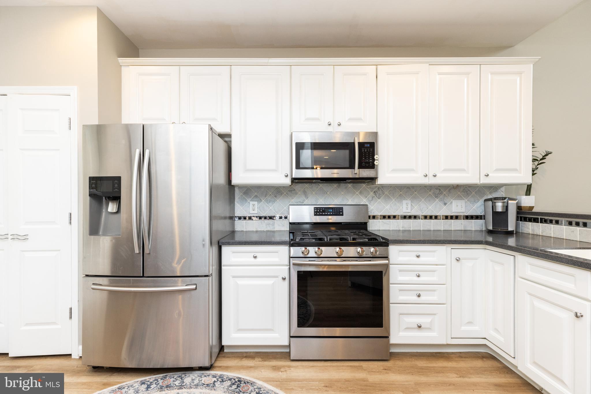 BRANDYWINE @ THORN - Residential