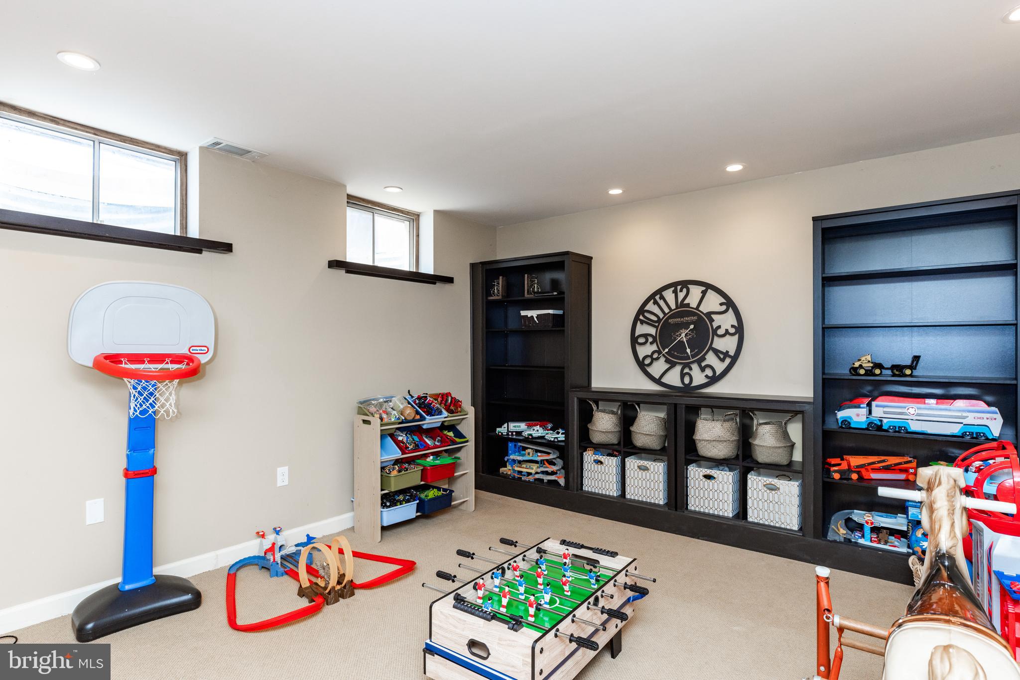 BRANDYWINE @ THORN - Residential