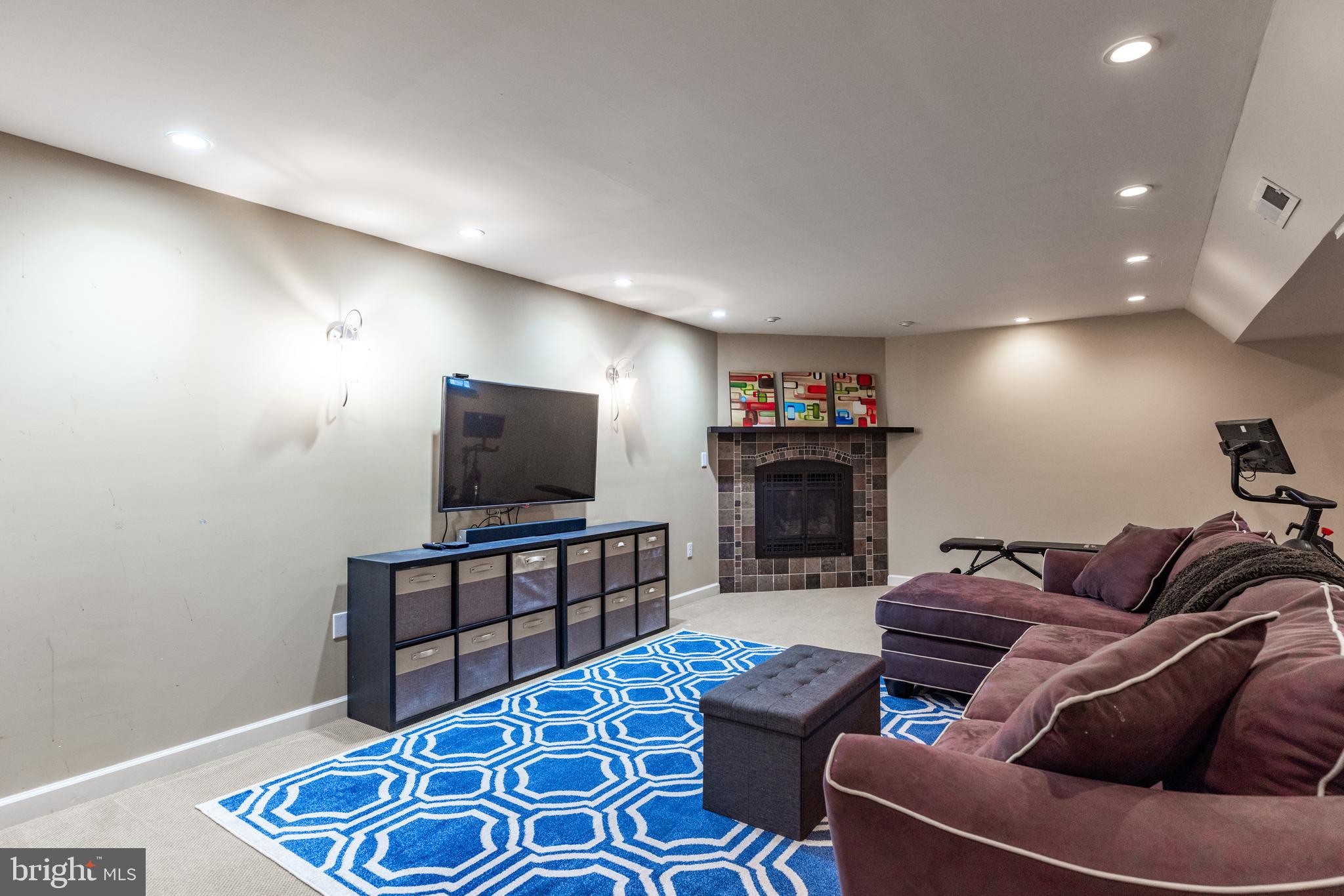 BRANDYWINE @ THORN - Residential