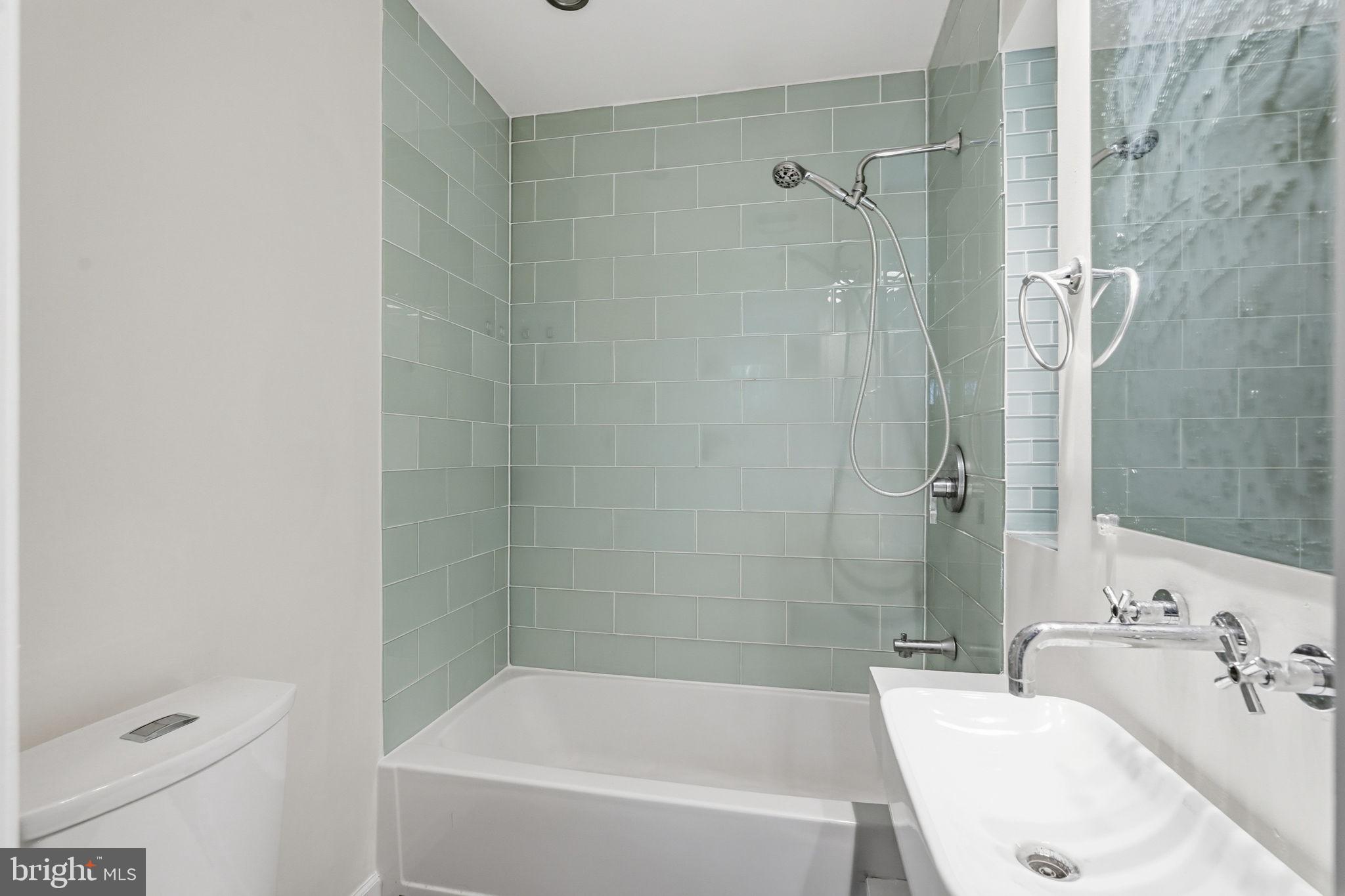 COLUMBIA FOREST - Residential