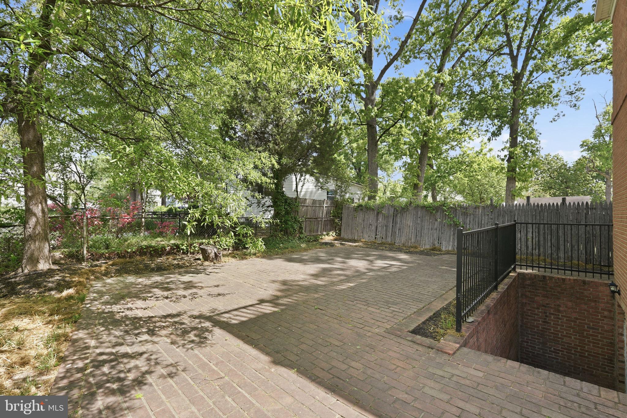 COLUMBIA FOREST - Residential