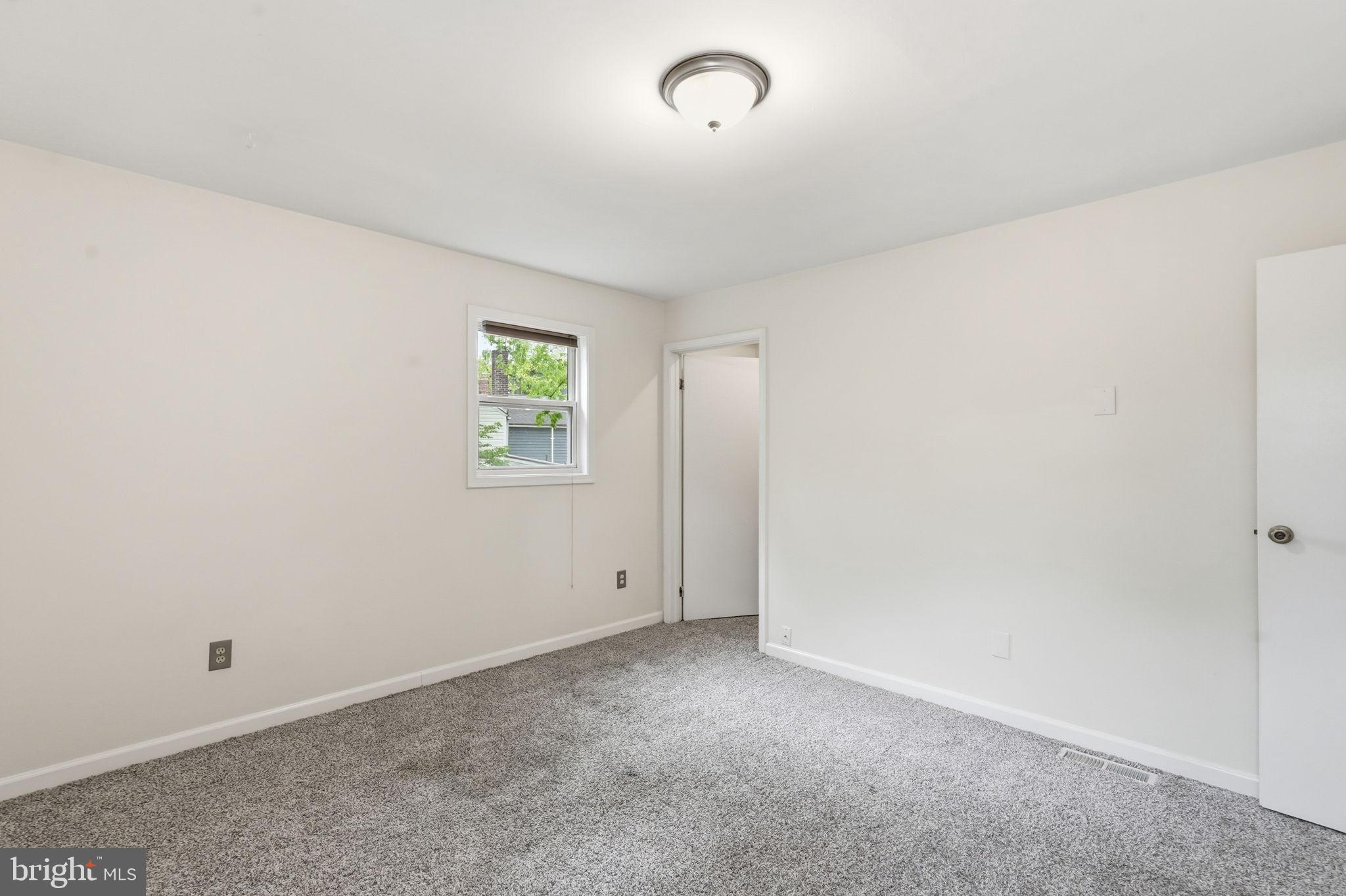 COLUMBIA FOREST - Residential