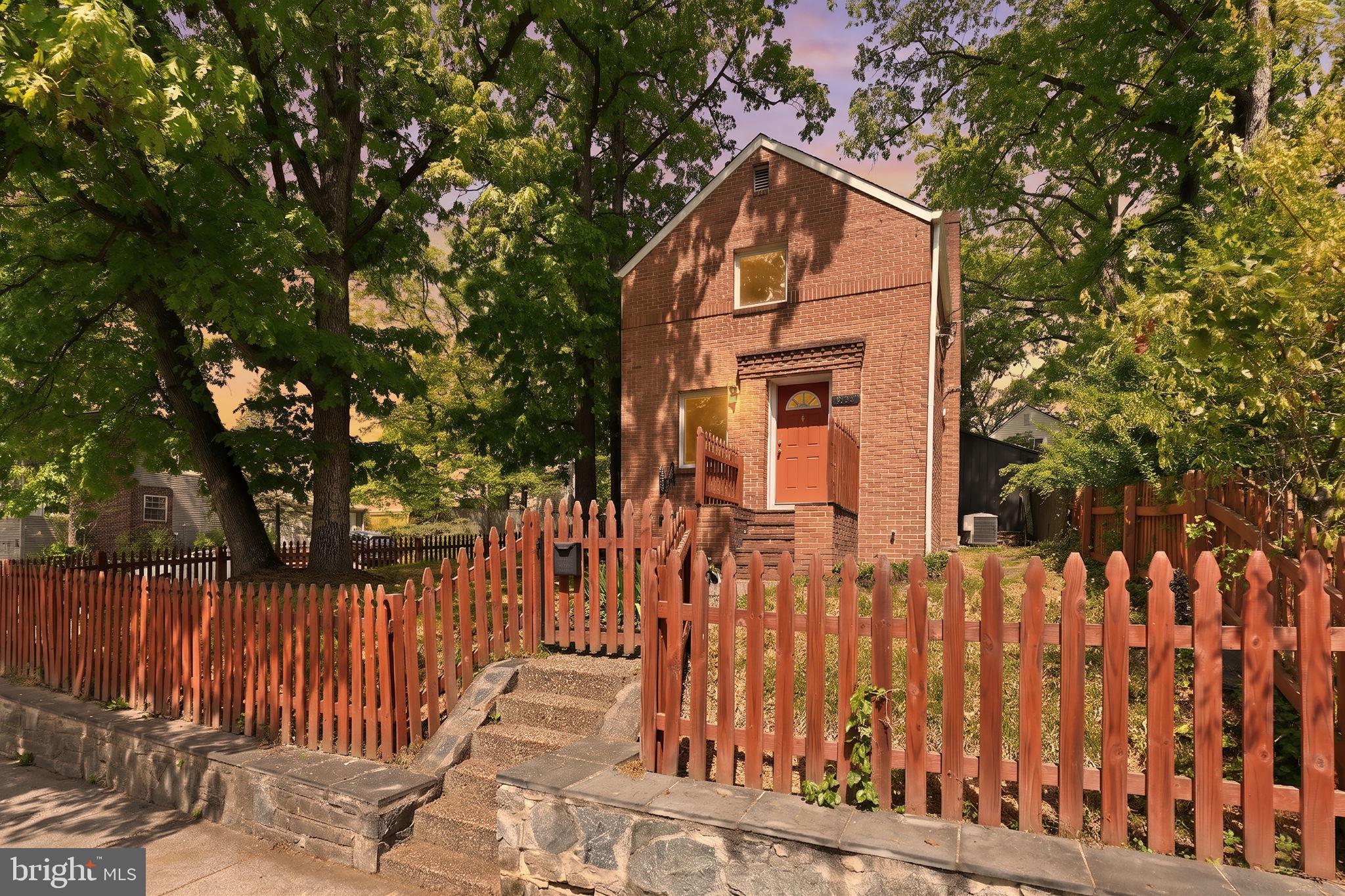 COLUMBIA FOREST - Residential