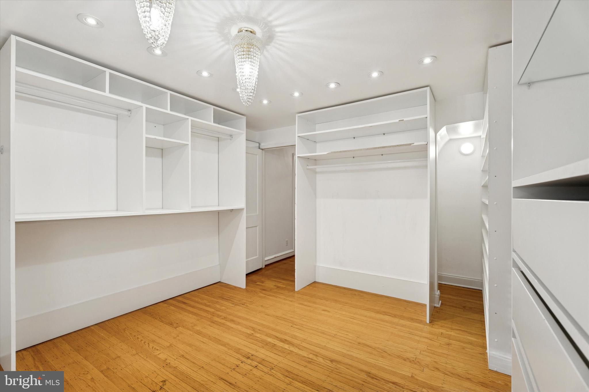 CHELTENHAM - Residential