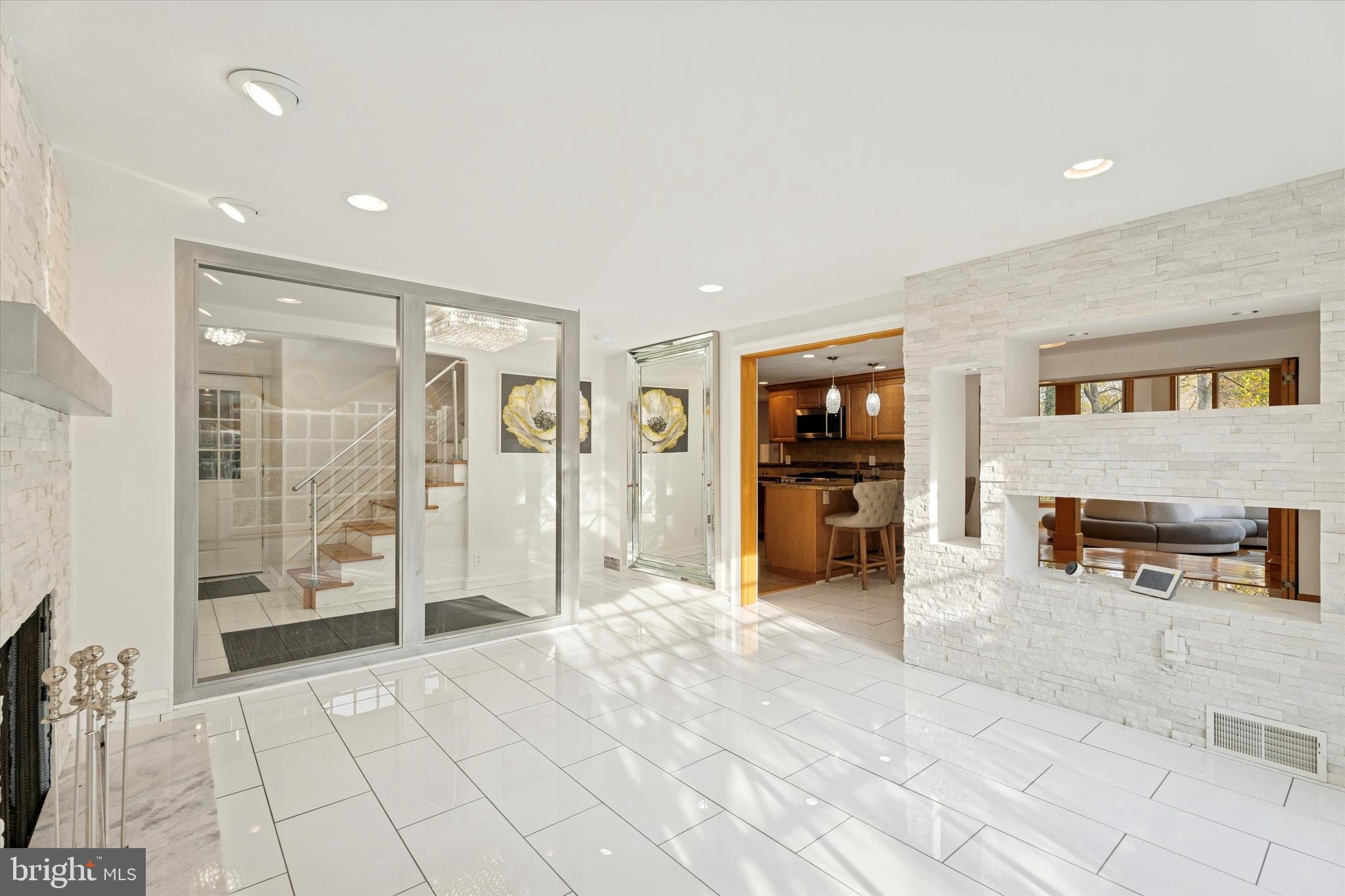 CHELTENHAM - Residential