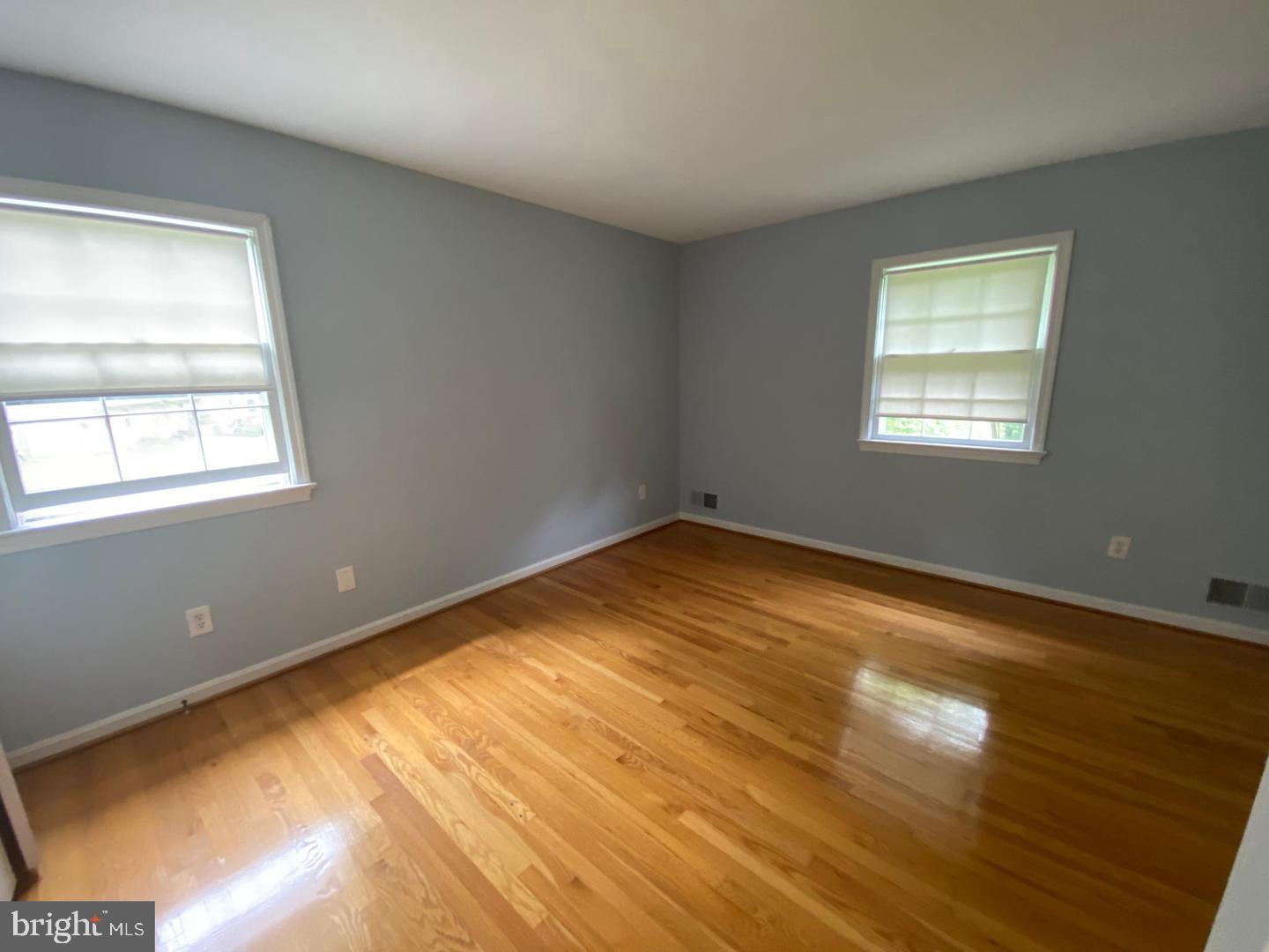 RIVERSIDE MEADOWS - Residential Lease