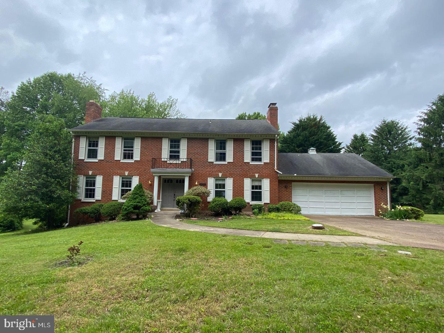 RIVERSIDE MEADOWS - Residential Lease