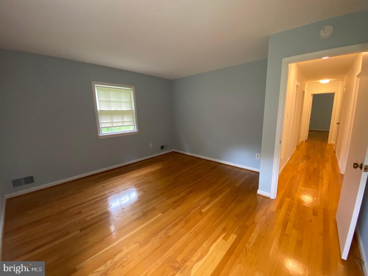 RIVERSIDE MEADOWS - Residential Lease