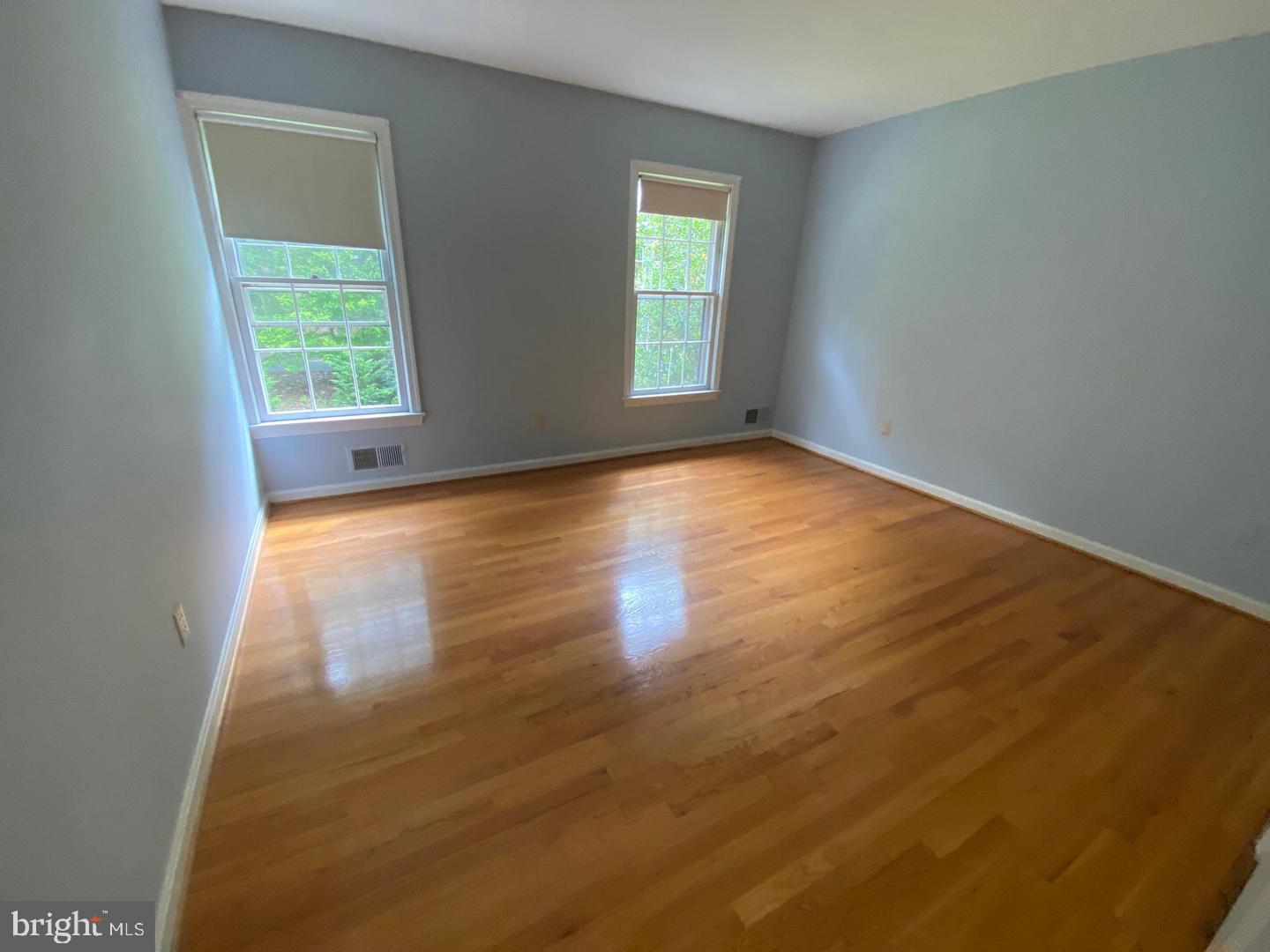 RIVERSIDE MEADOWS - Residential Lease