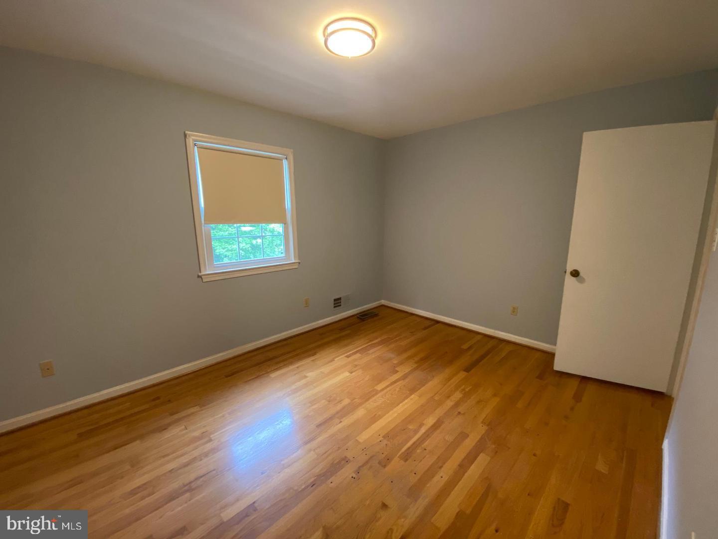 RIVERSIDE MEADOWS - Residential Lease