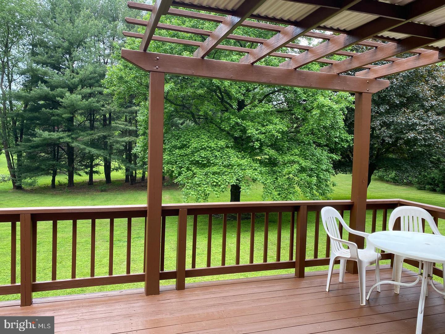 RIVERSIDE MEADOWS - Residential Lease