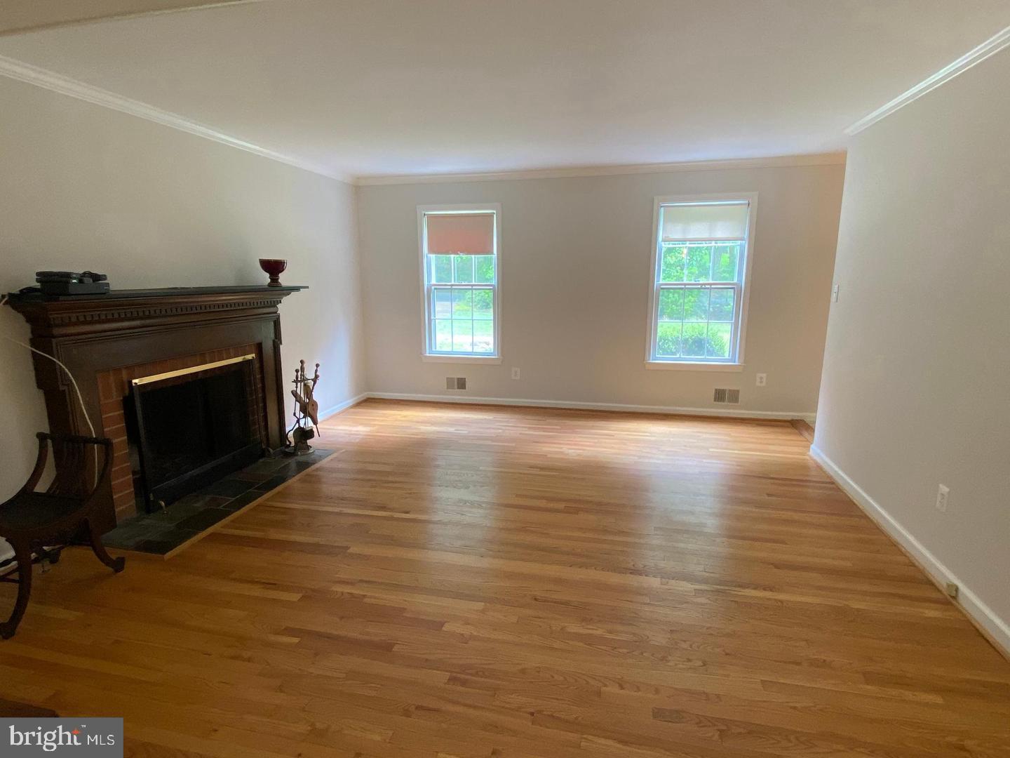 RIVERSIDE MEADOWS - Residential Lease