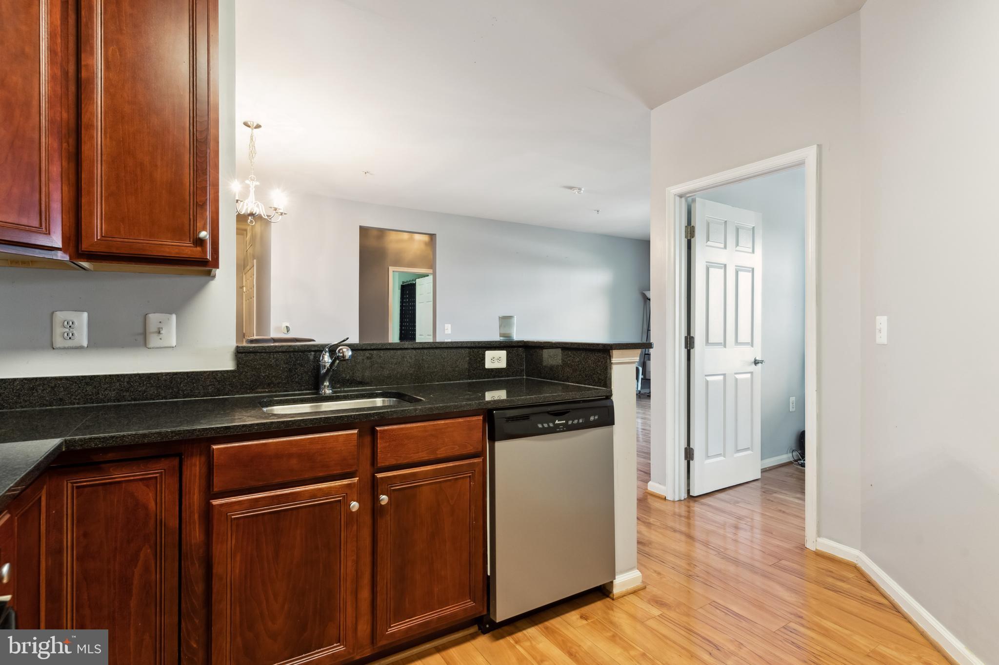 THE ADDISON AT ST PAUL - Residential