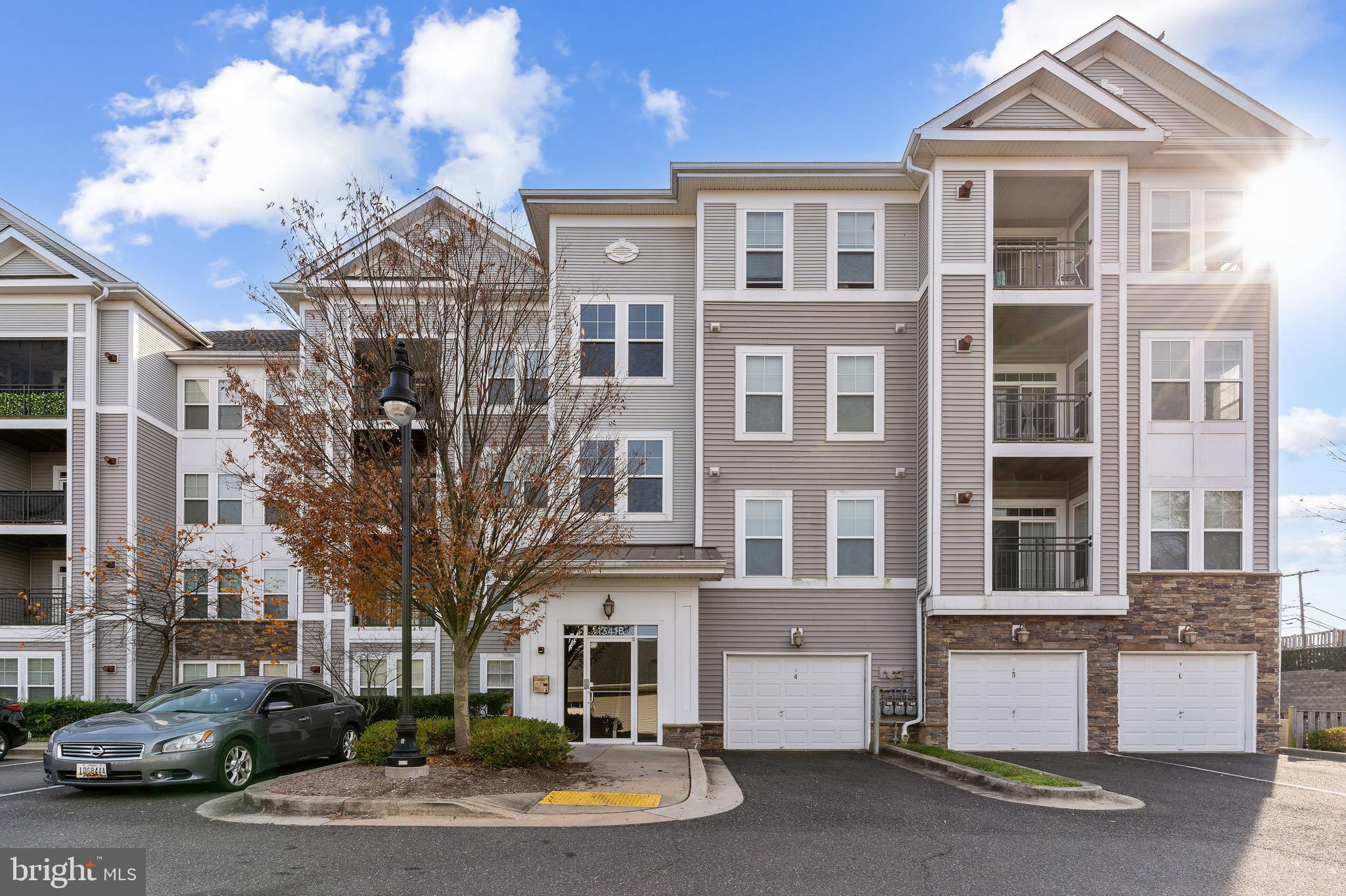 THE ADDISON AT ST PAUL - Residential